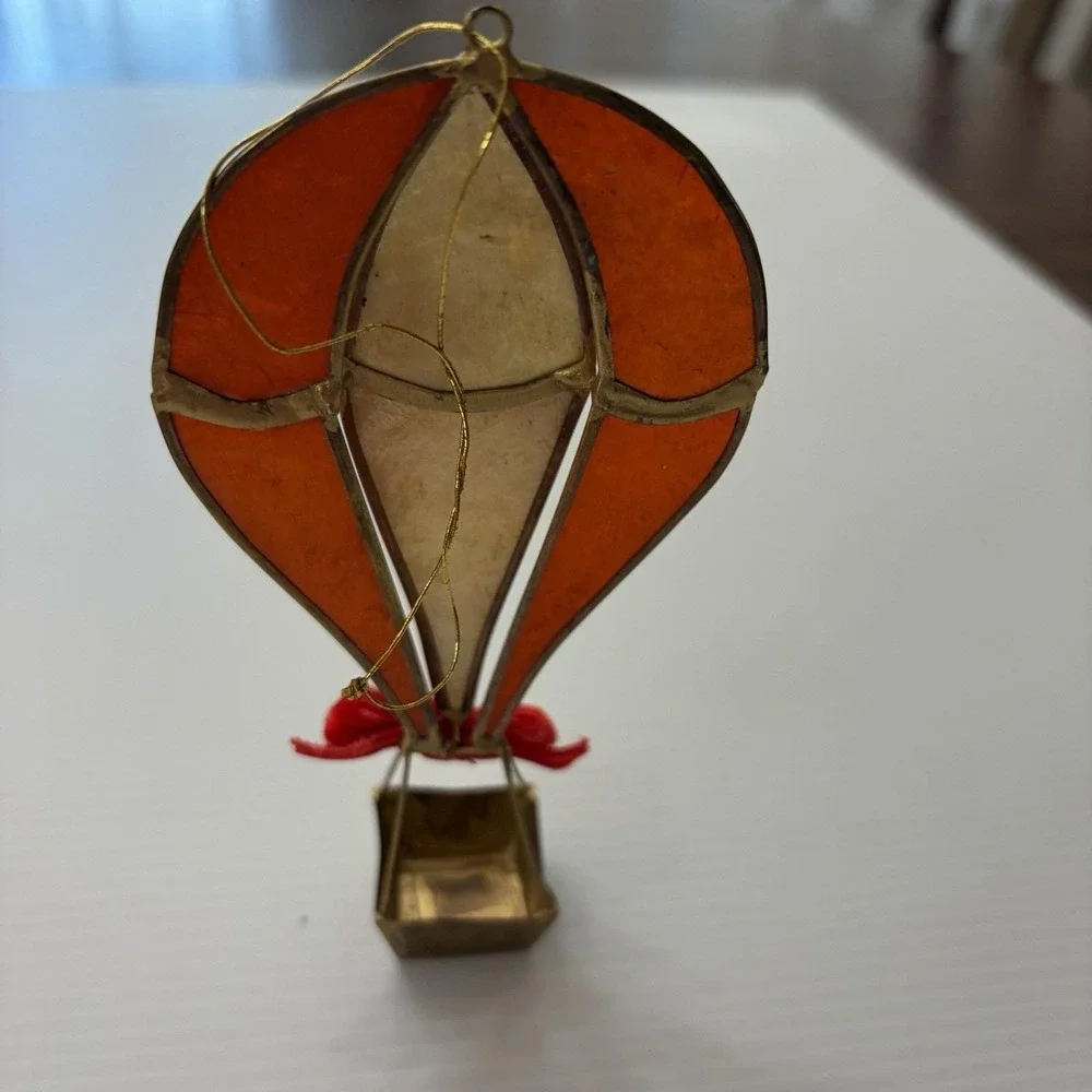 Vintage 1970s-1980s Capital Shell Hot Air Balloon Ornament Suncatcher